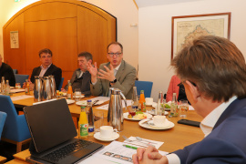 Parlamentarisches Frühstück mit Abgeordneten der Freie Wähler Landtagsfraktion. Foto: FREIE WÄHLER Landtagsfraktion